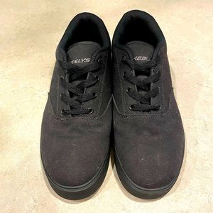 Size 10 men’s Heelys